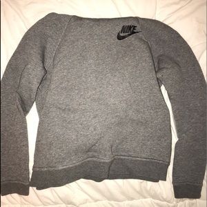 Thick long-neck hooded Nike sweatshirt